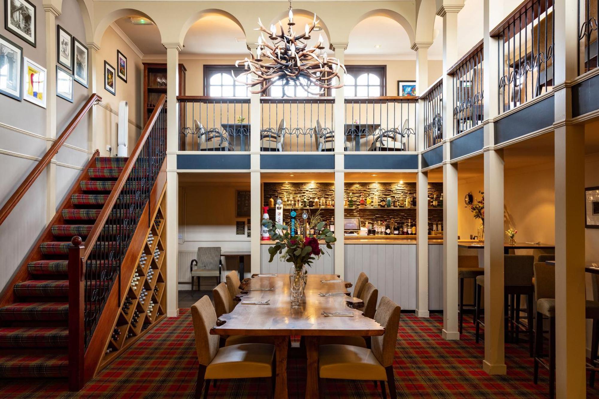 The Restaurant, Bar & Hotel Inverkip