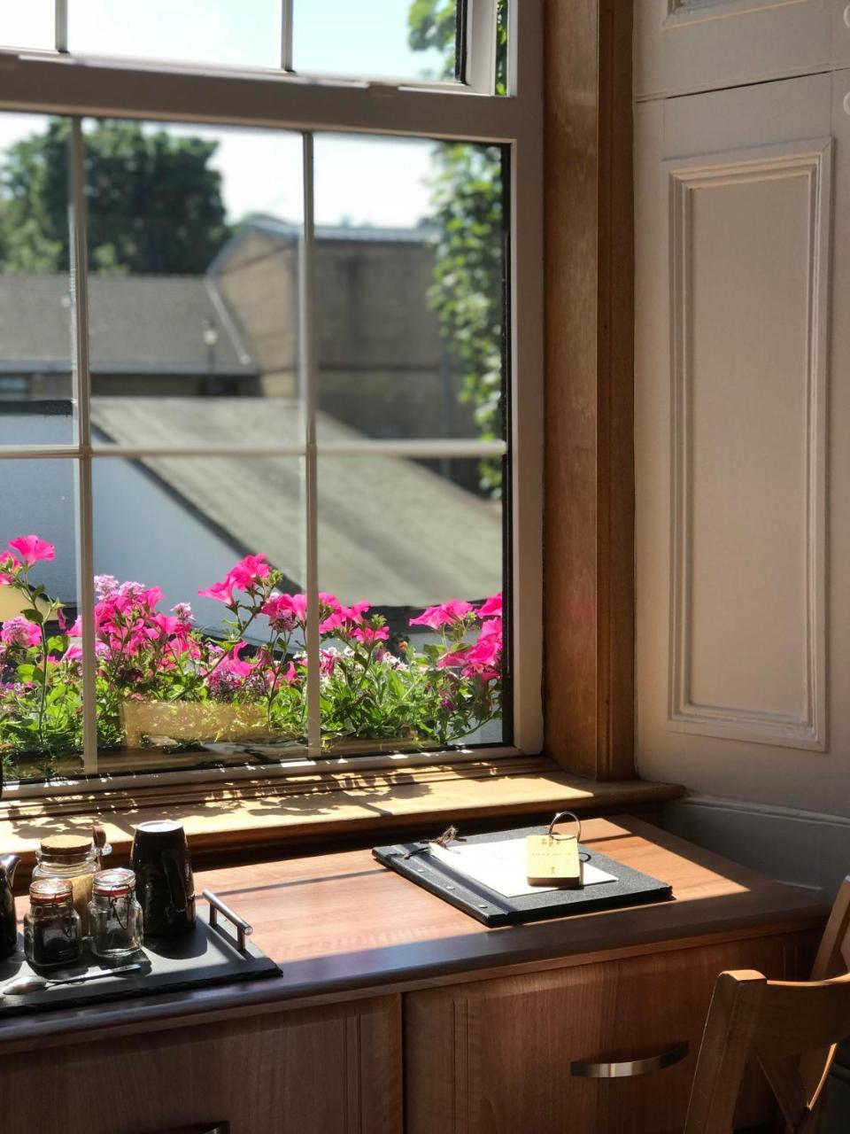The Restaurant, Bar & 3* Inverkip